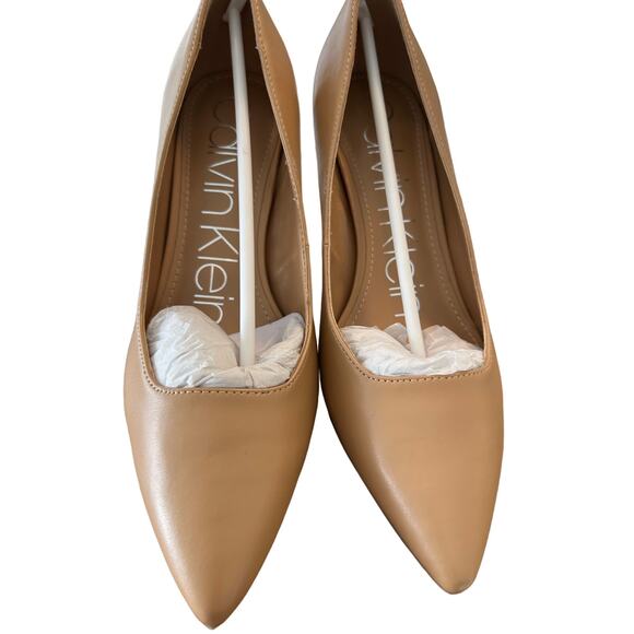 Calvin Klein Women's Beige Pointed Toe Pumps Size 7M Mid Heel Elegant - Picture 5 of 11